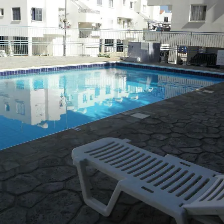 Latchi Marina D2 House بيت للعطل