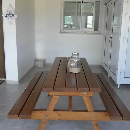 Latchi Marina D2 House بيت للعطل *